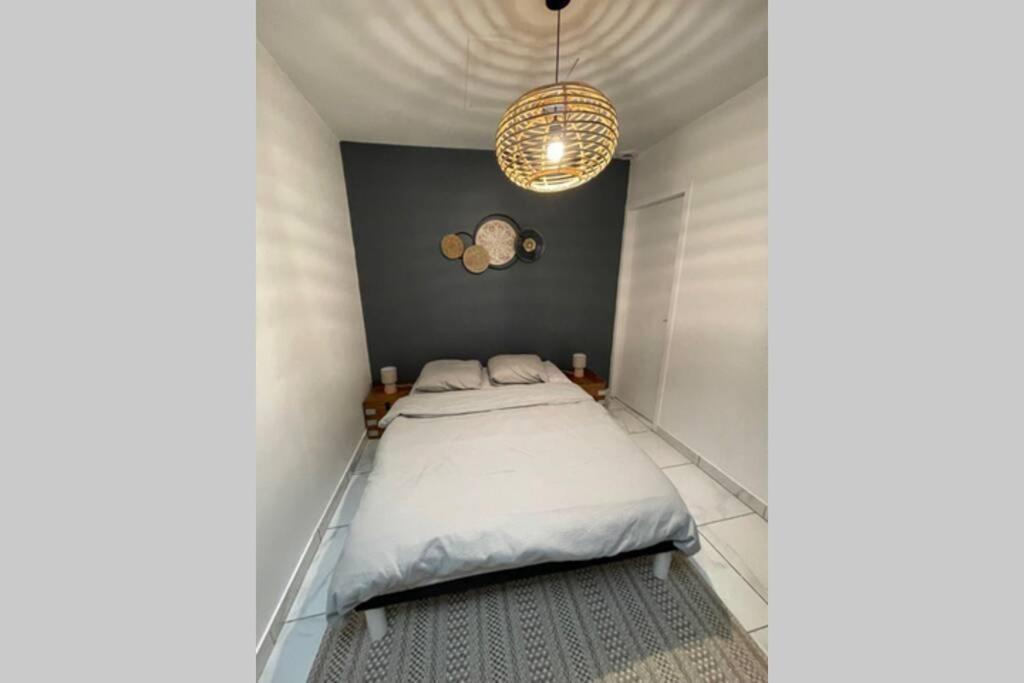 Le Petit Pelet: Historic Centre Retreat With Wi-fi And Netflix Apartment *